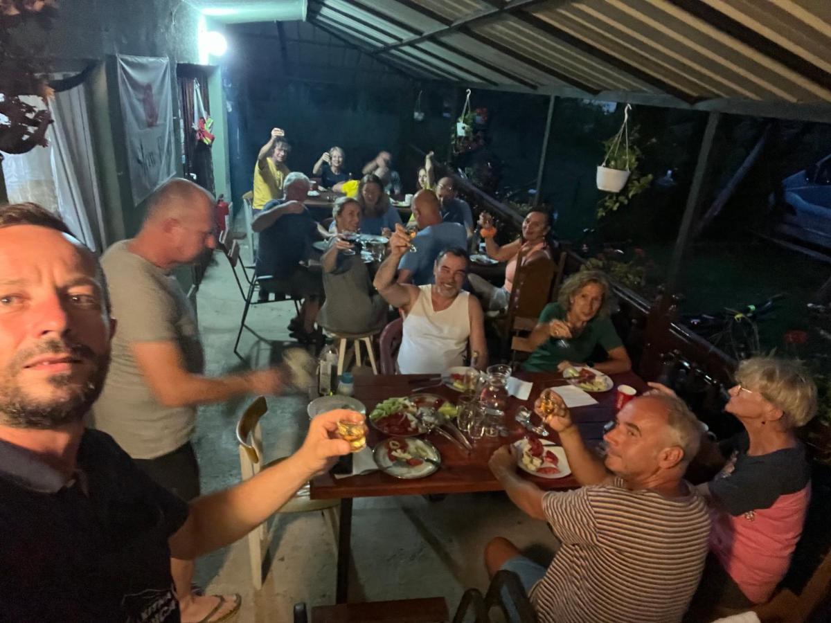 Kitka Hostel - Guest House Vratnica 외부 사진