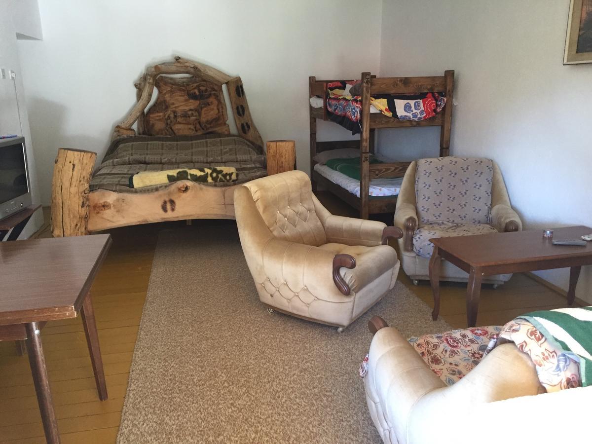 Kitka Hostel - Guest House Vratnica 외부 사진