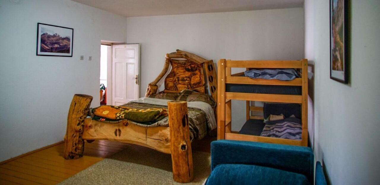 Kitka Hostel - Guest House Vratnica 외부 사진
